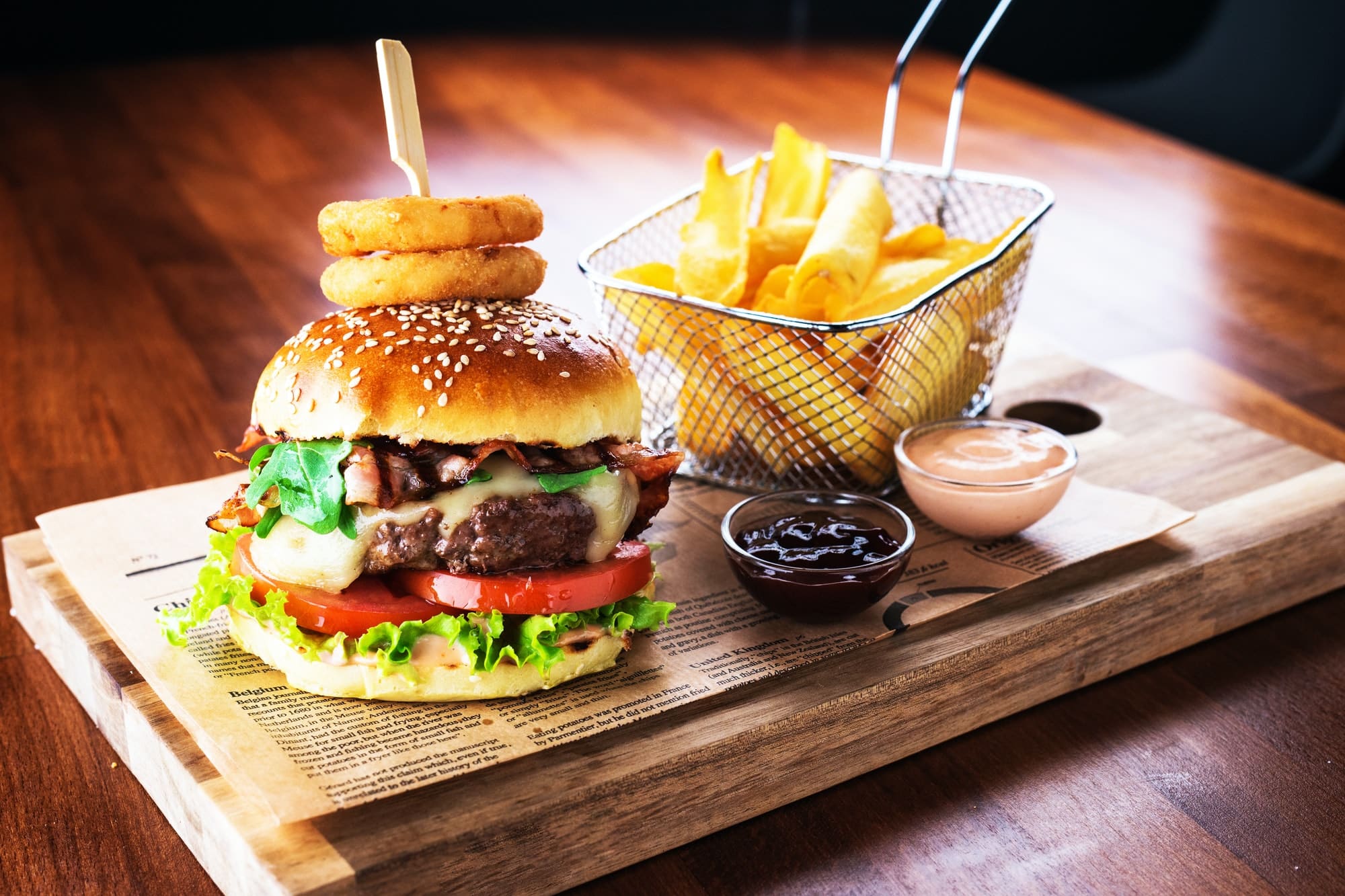 hamburger frites et sauces