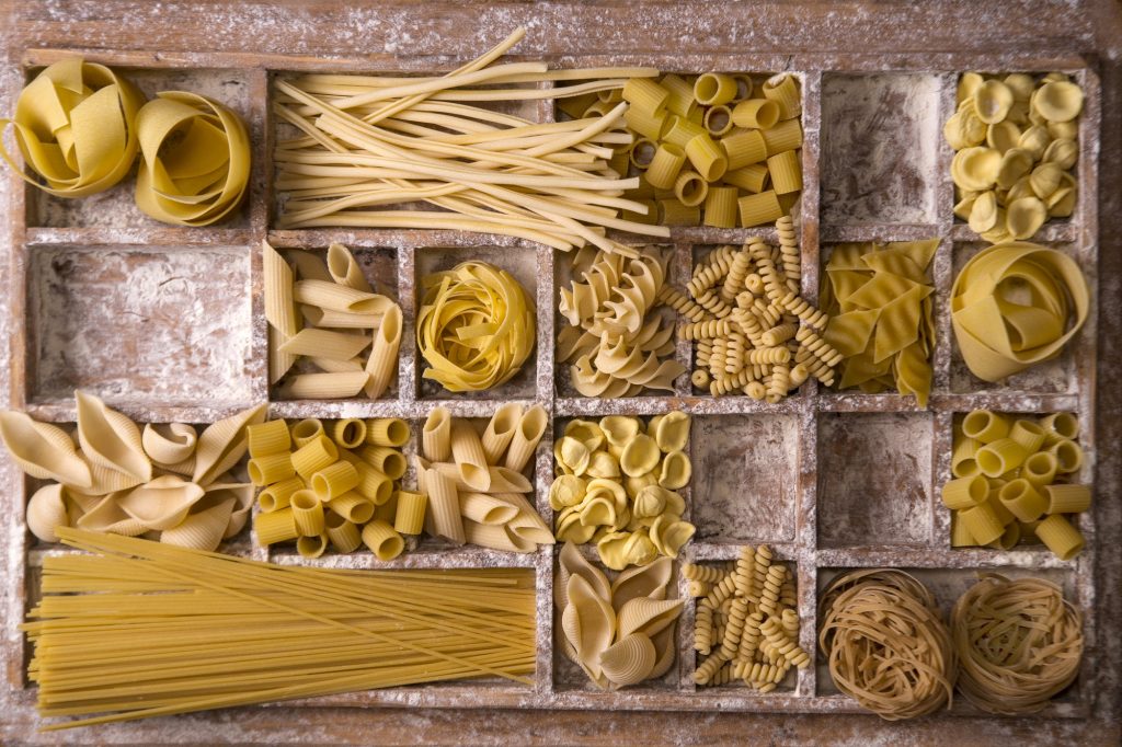 que manger le soir pour perdre du poids concept. Italian pasta