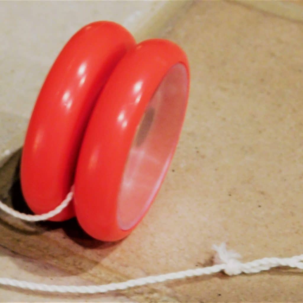 un yoyo rouge